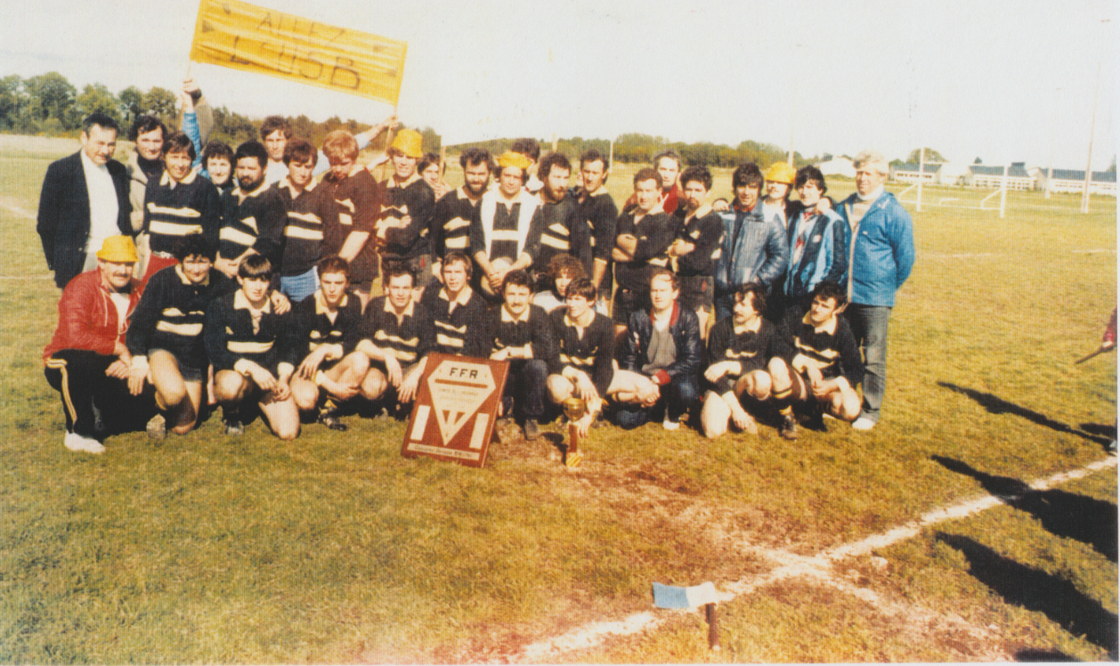 l'équipe et la coupe du Loir et Char 1983